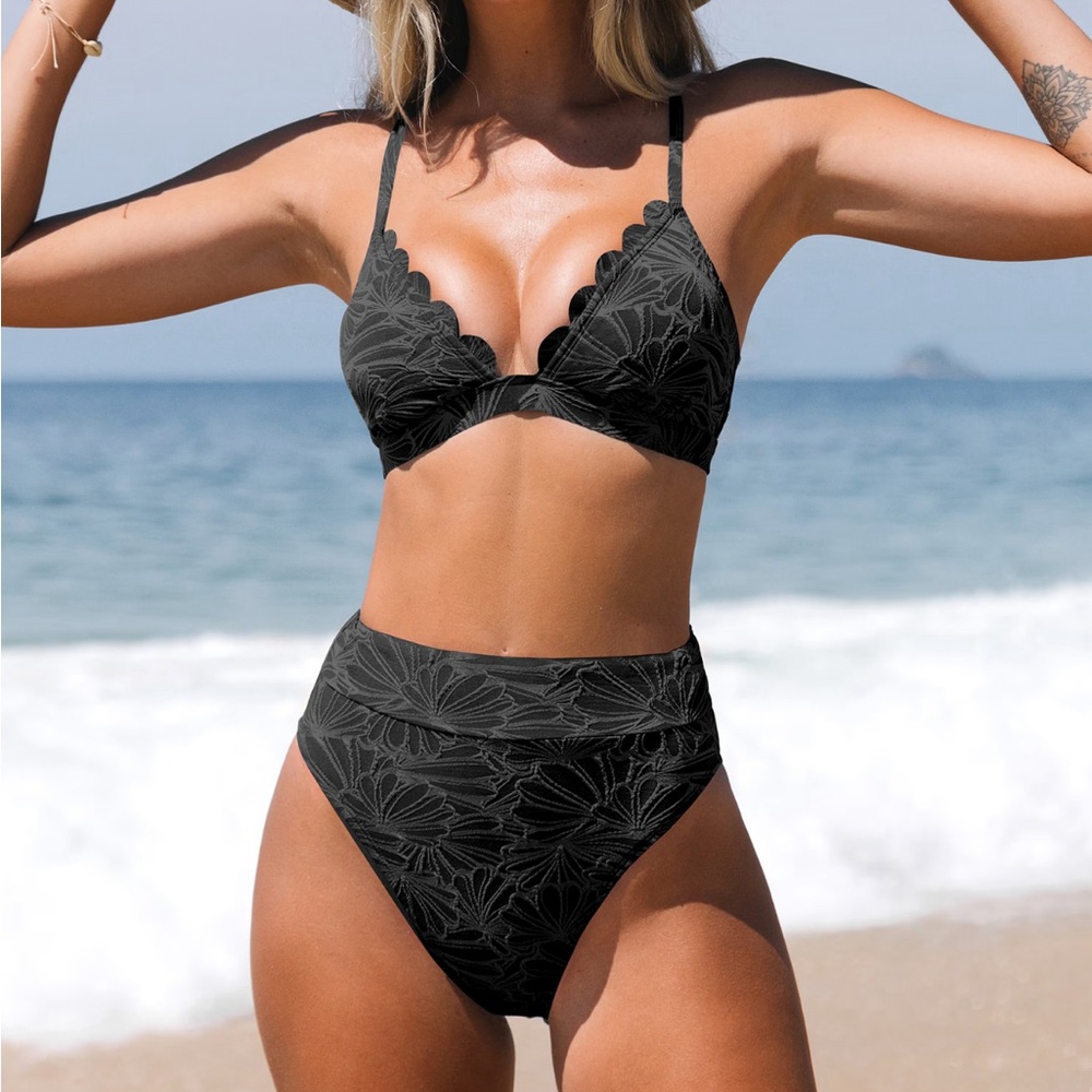 NWT Cupshe Black Floral Jacquard Scalloped Bralette & High Waist Bikini Set